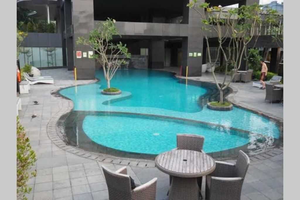 Apartemen Simple And Luxury One Bedroom Lavenue By Sang Living *